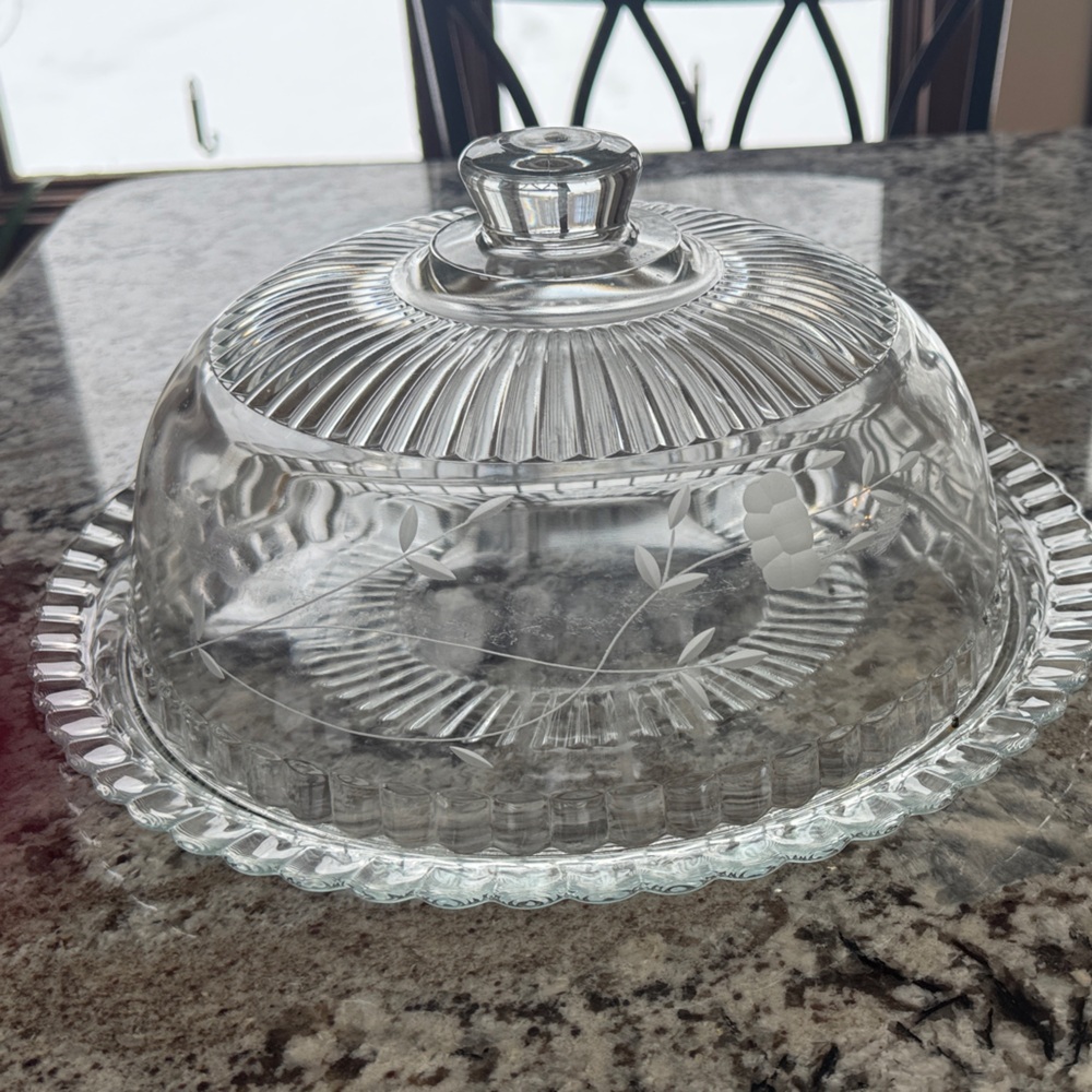 Princess House Vintage Elegant Glass Cake Dome